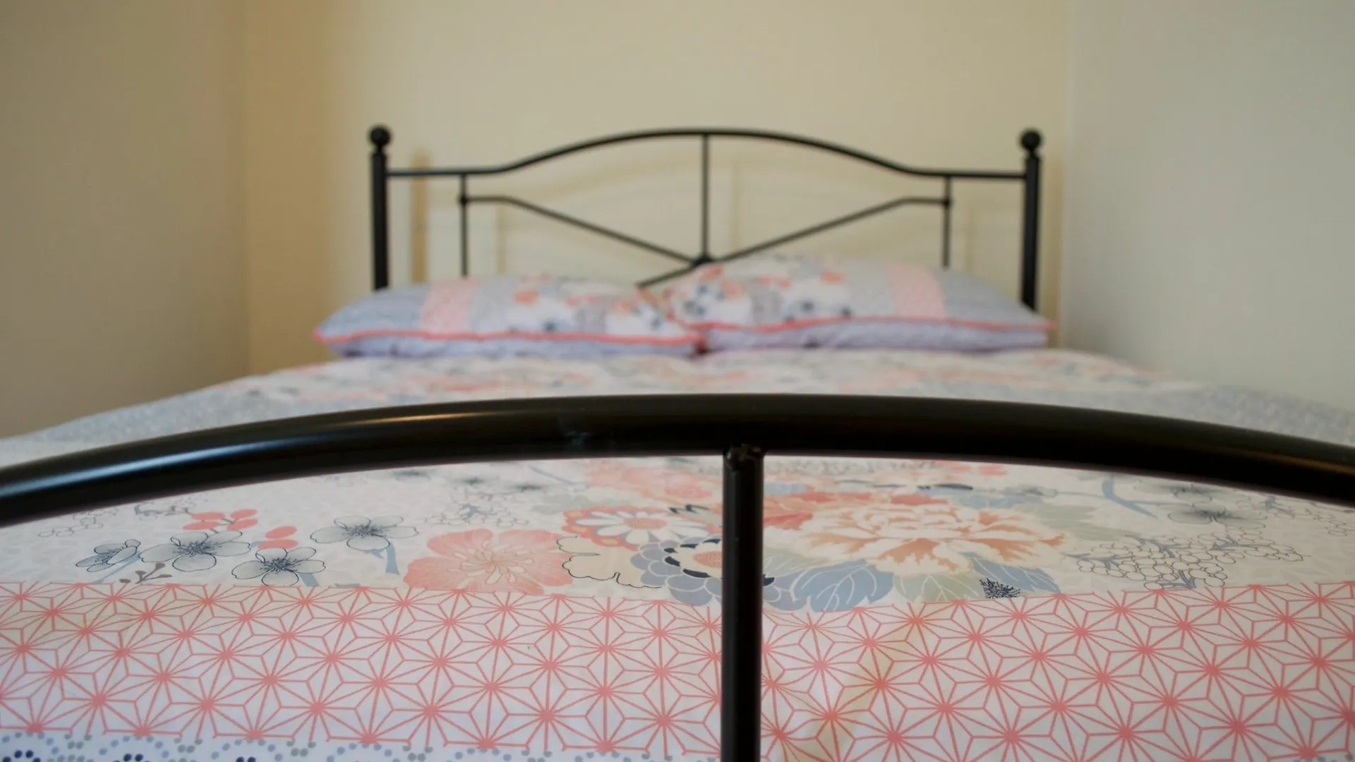 Apartment 1 Bedroom Flat 15 Minutes From Edinburgh City Centre